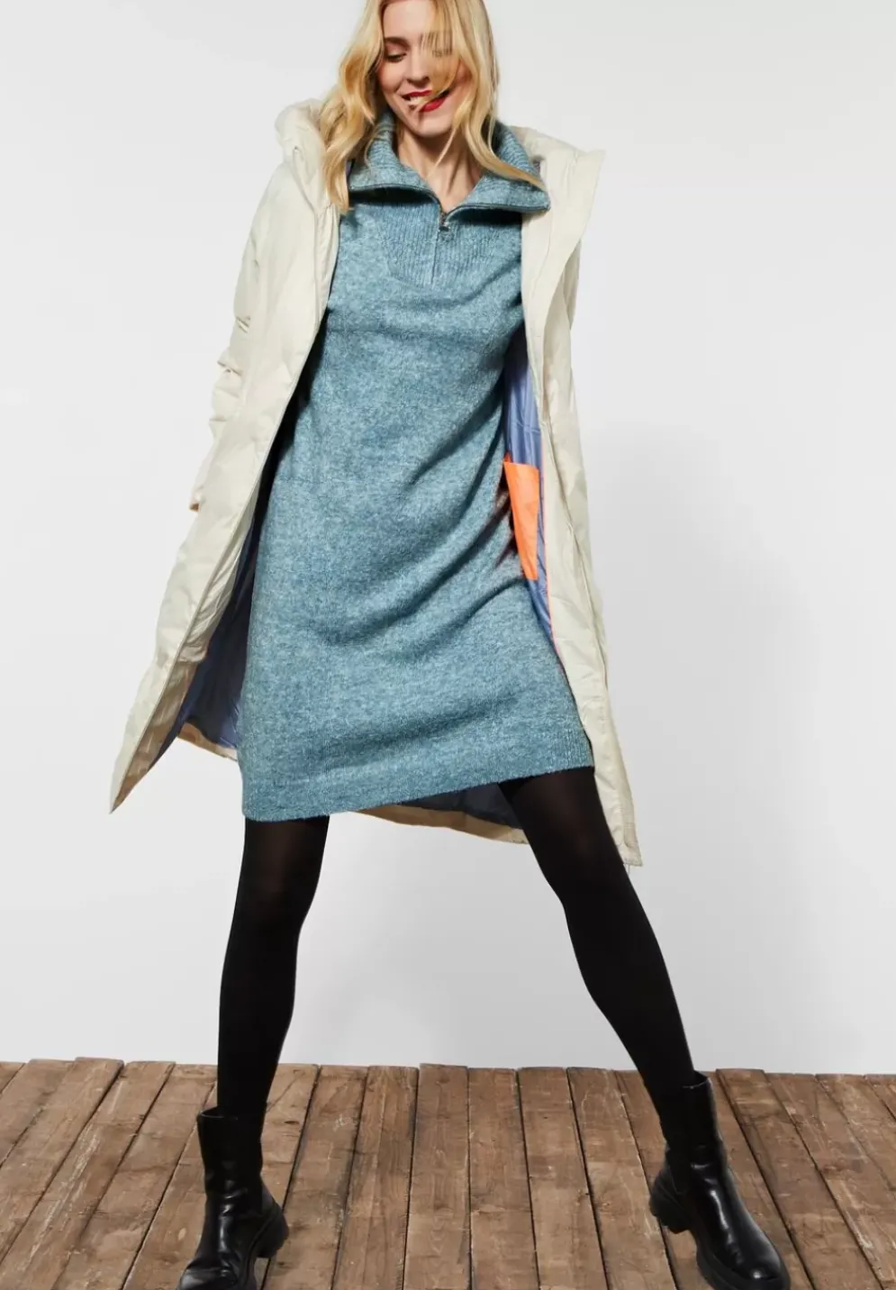 Strickkleid Mit Troyerkragen