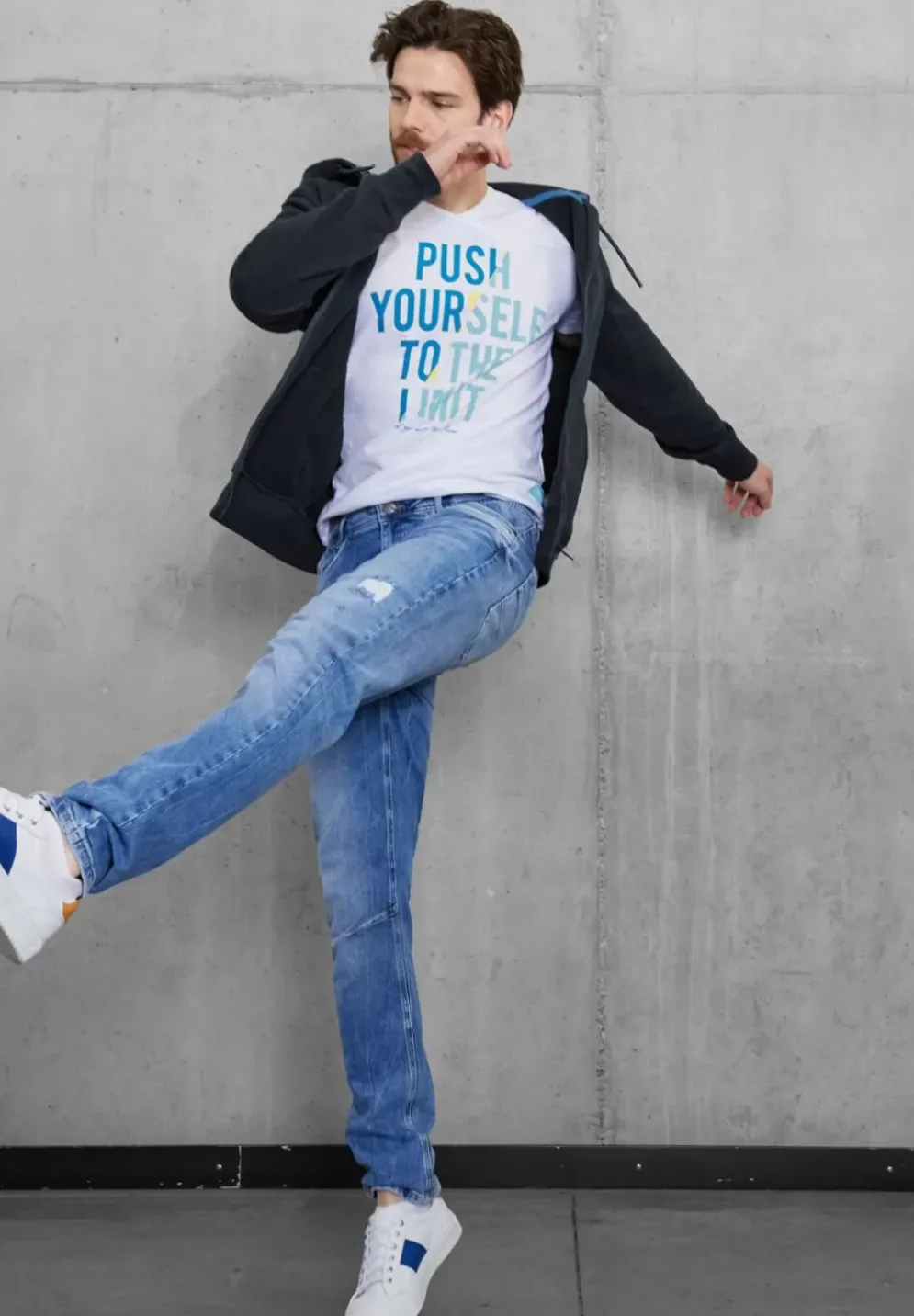 Sweatjacke Mit Kapuze