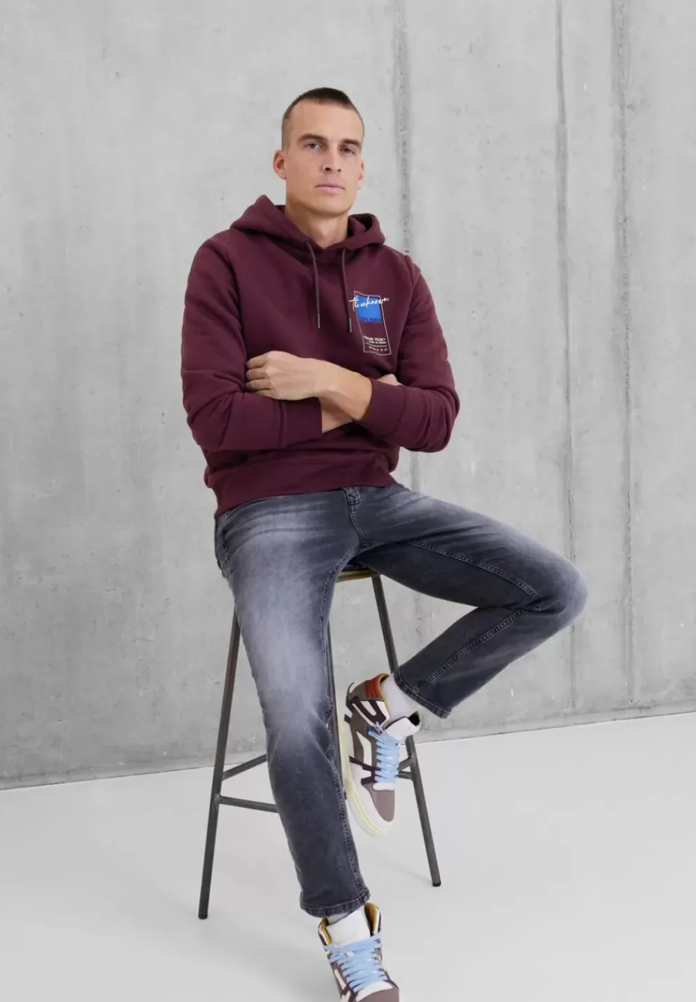 Sweatshirt Mit Kapuze