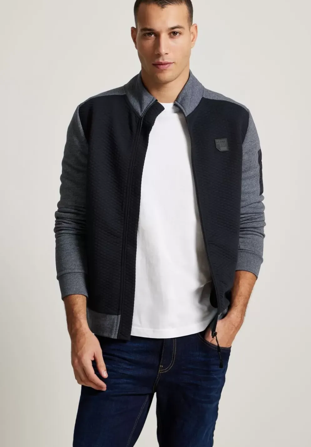 Sweatshirtjacke Mit Zipper