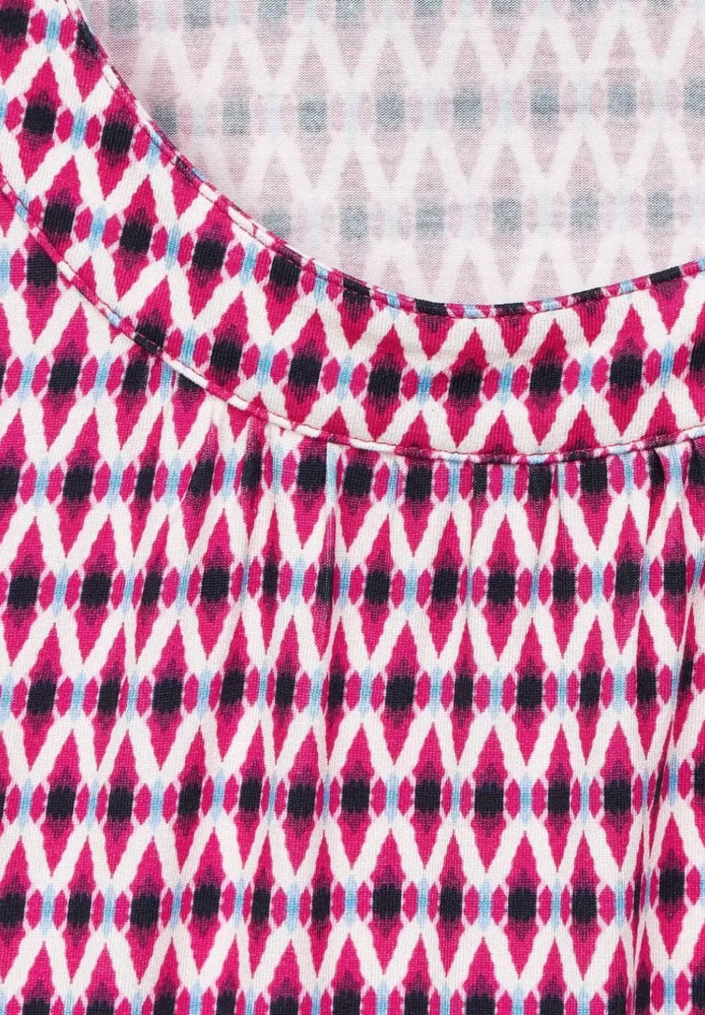 Top Mit Minimalmuster