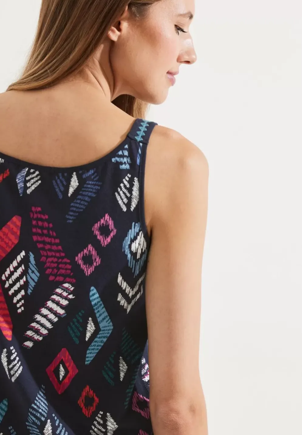 Top Mit Print Und Stickerei