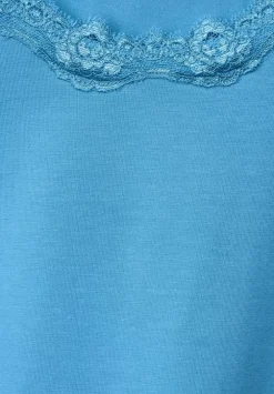 Top Mit Spitzendetail