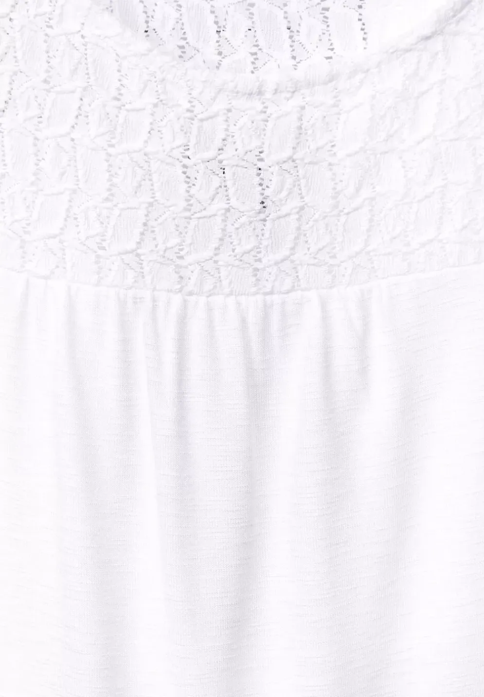 Top Mit Spitzendetail