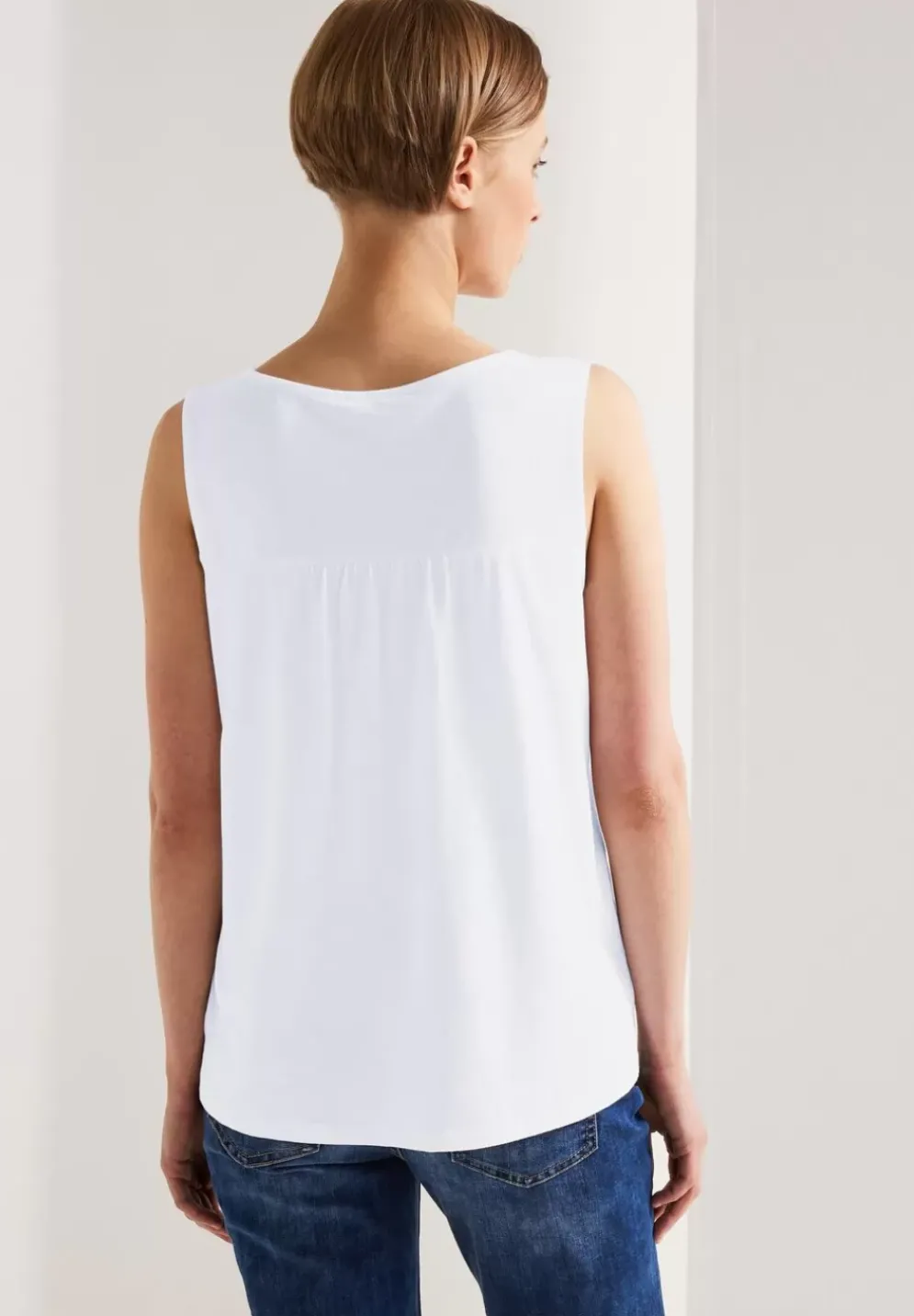 Top Mit Spitzendetail
