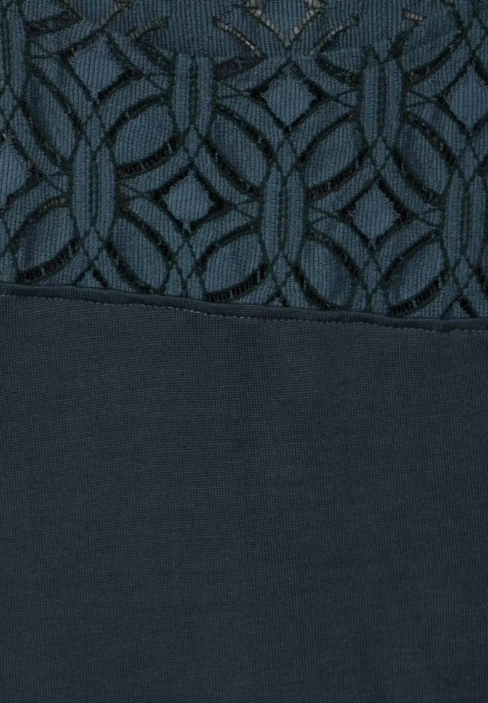 Top Mit Spitzendetail