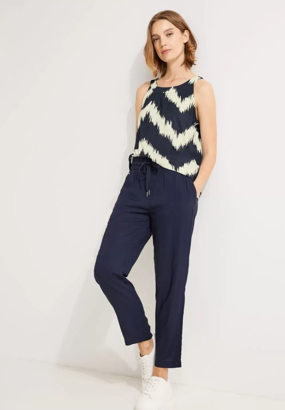 Top Mit Zick Zack Print