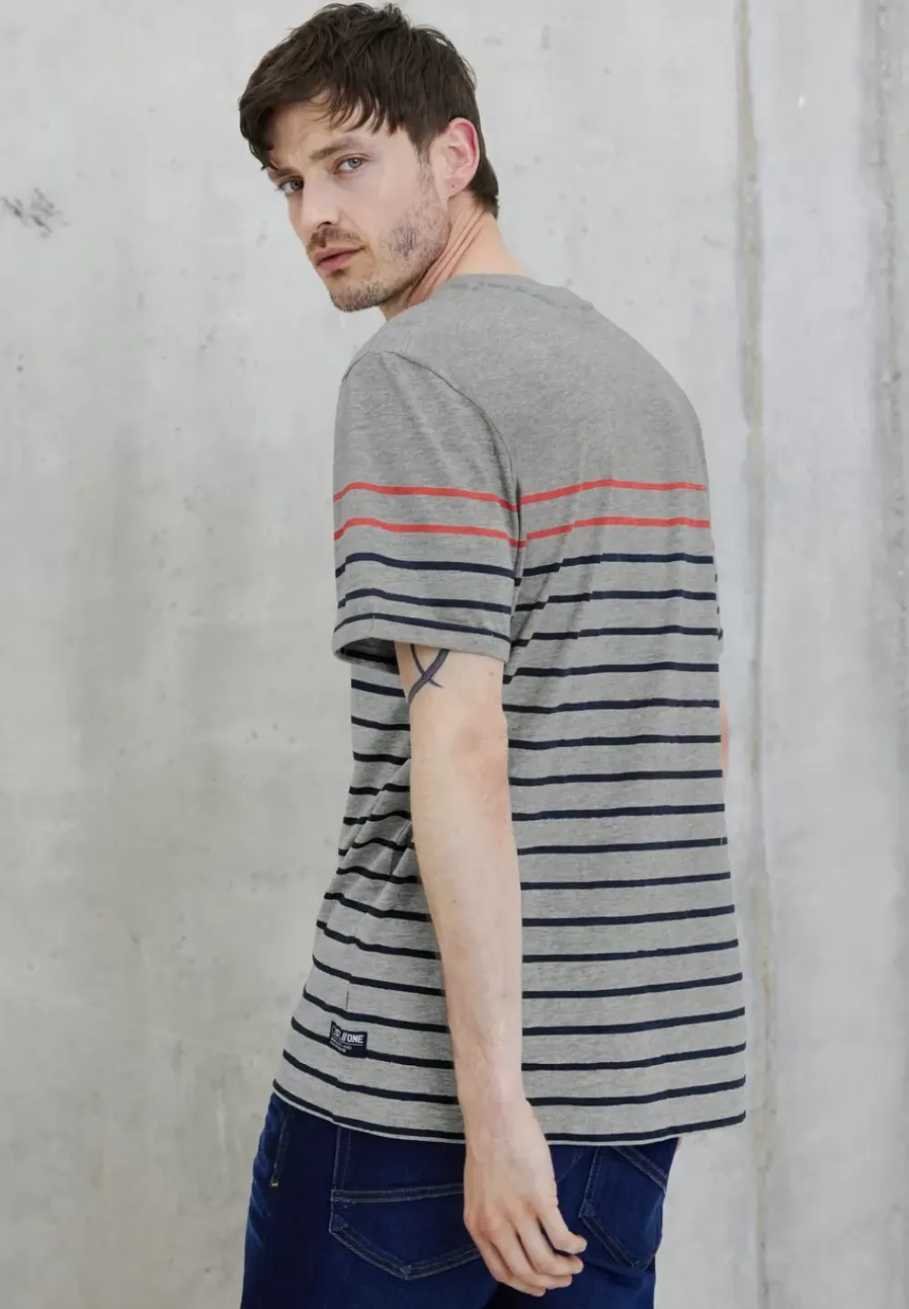T-Shirt Im Streifenmix