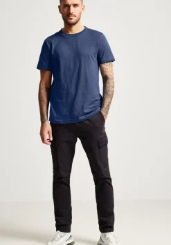 T-Shirt In Unifarbe