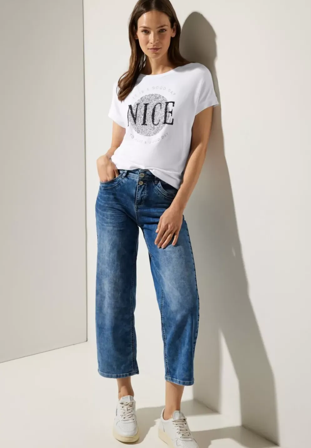 T-Shirt Mit Artwork Print