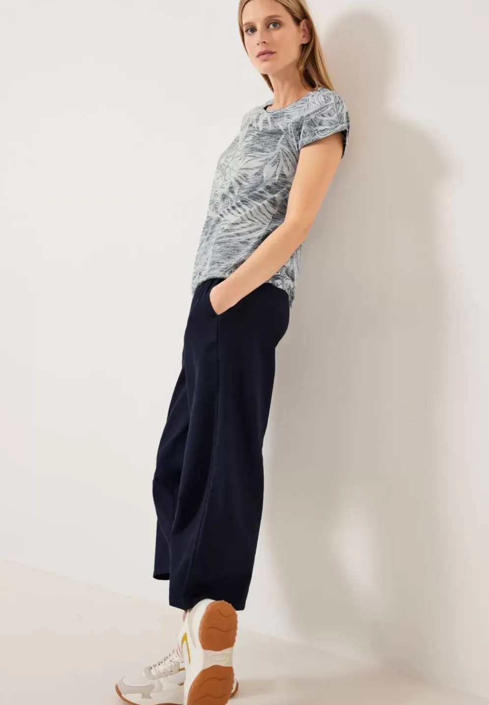 T-Shirt Mit Blatterprint