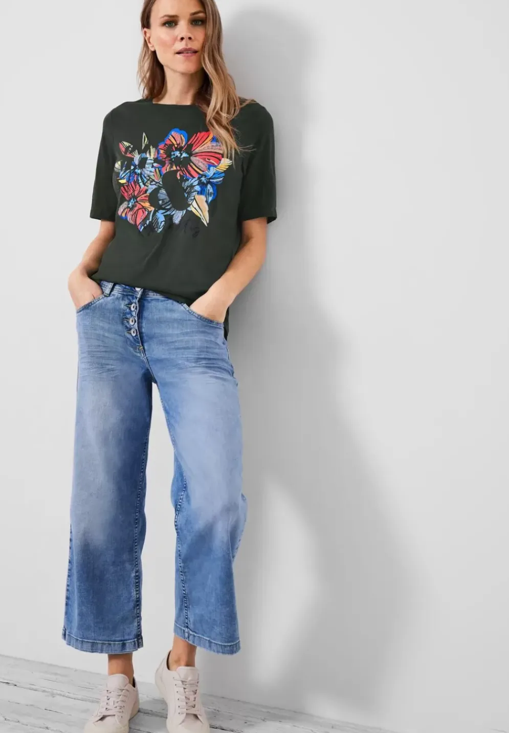 T-Shirt Mit Blumen Fotoprint