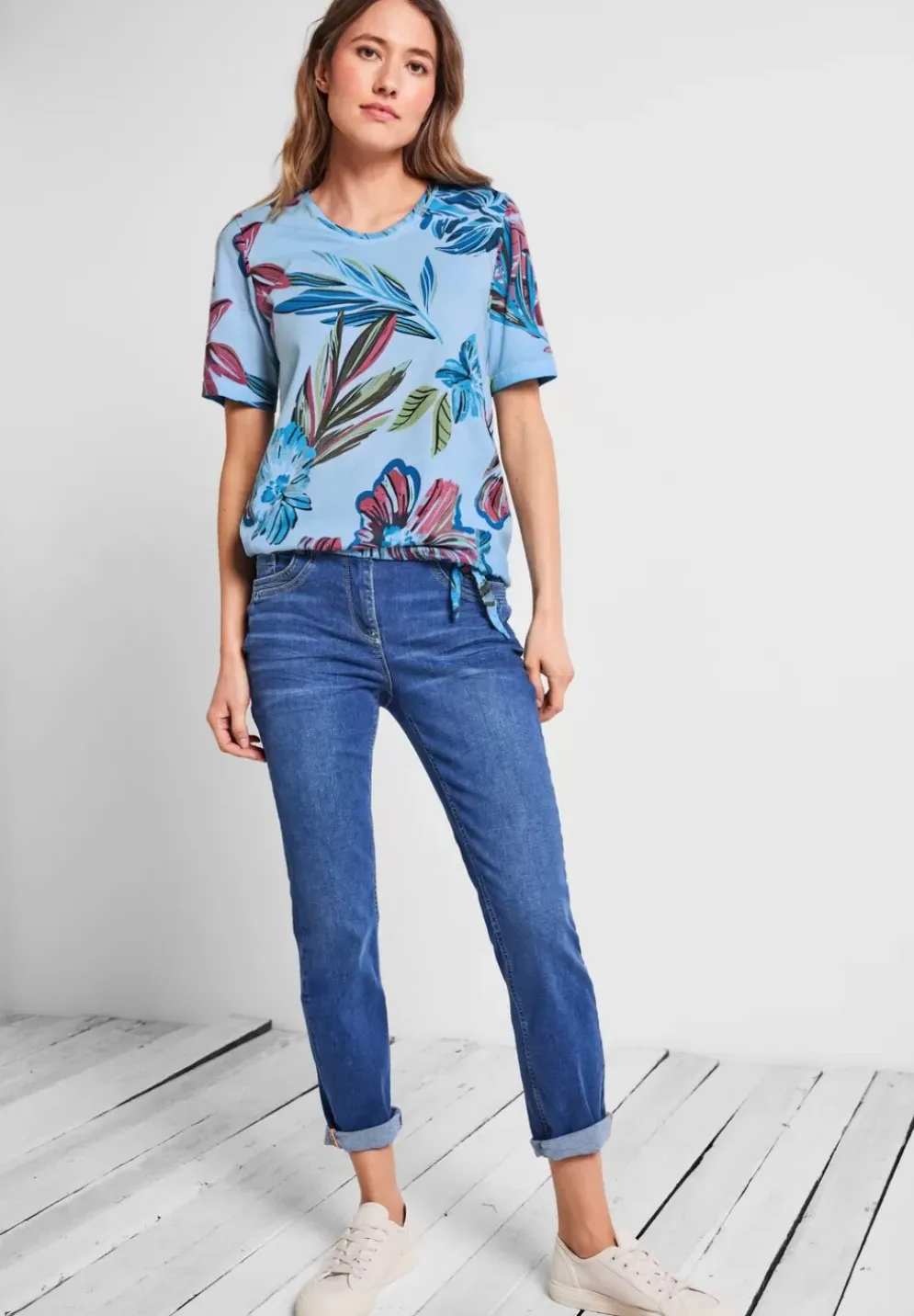 T-Shirt Mit Blumenprint