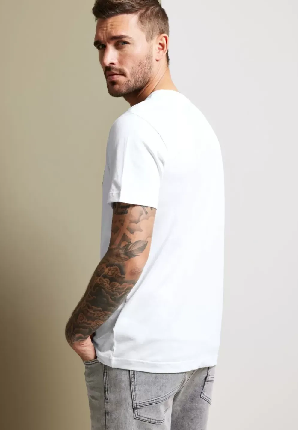 T-Shirt Mit Brustprint
