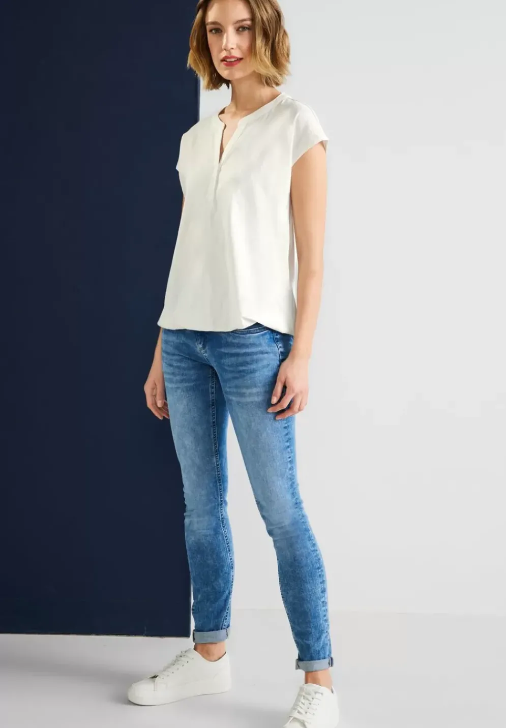 T-Shirt Mit Elastiksaum