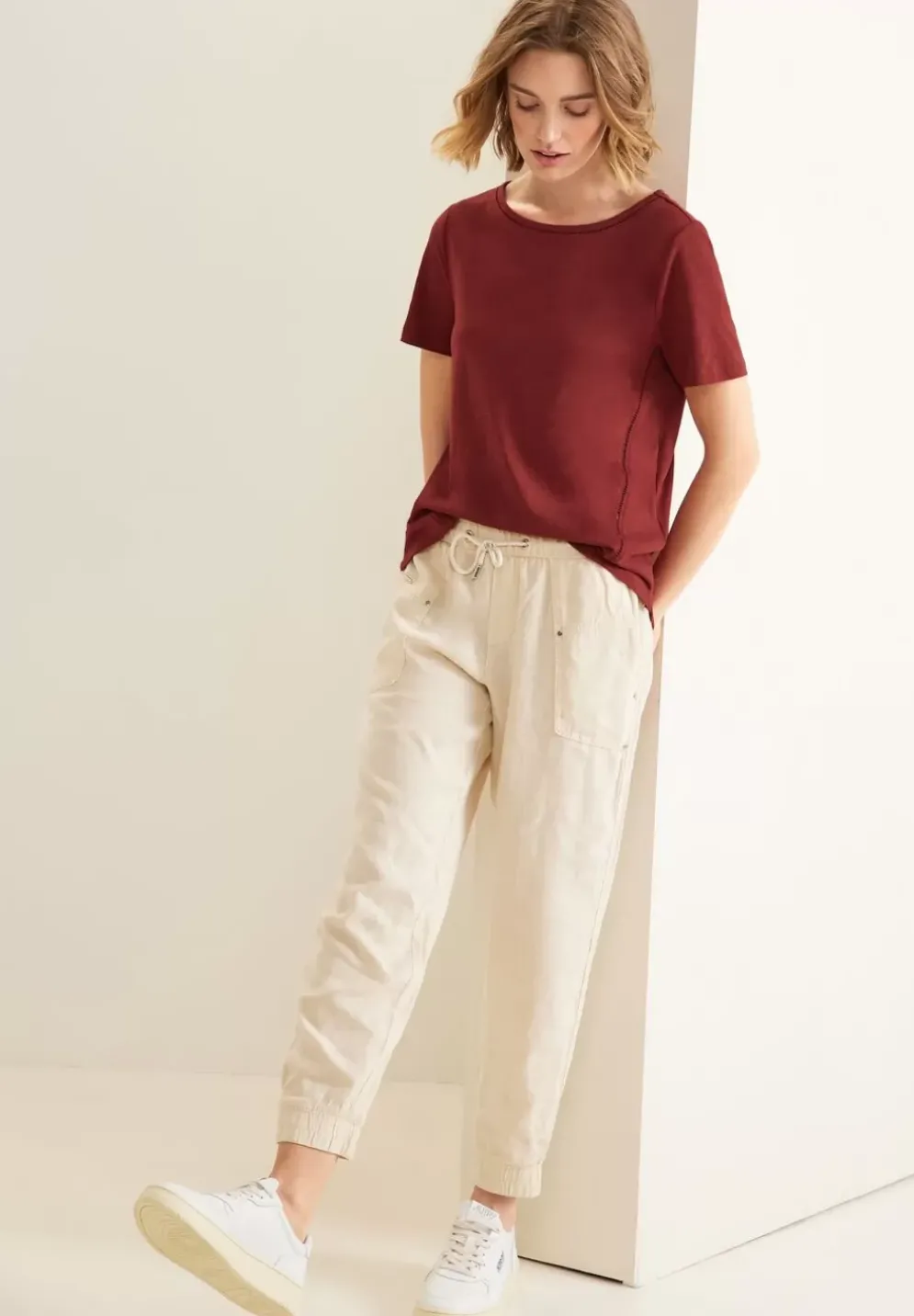 T-Shirt Mit Hakel Tapedetail