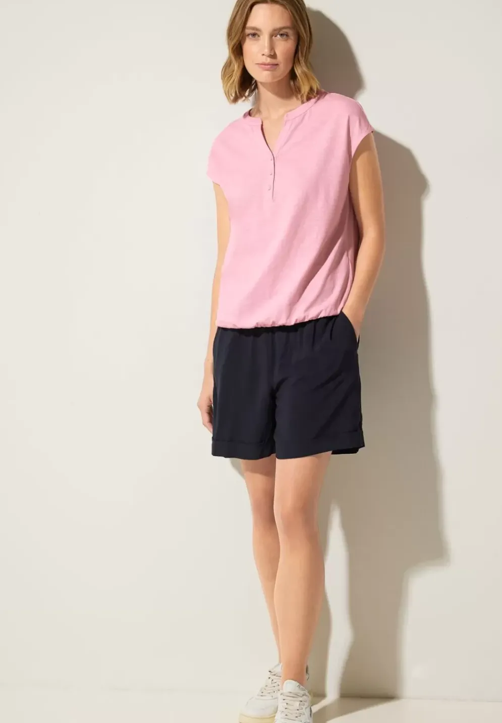 T-Shirt Mit Knopfleiste