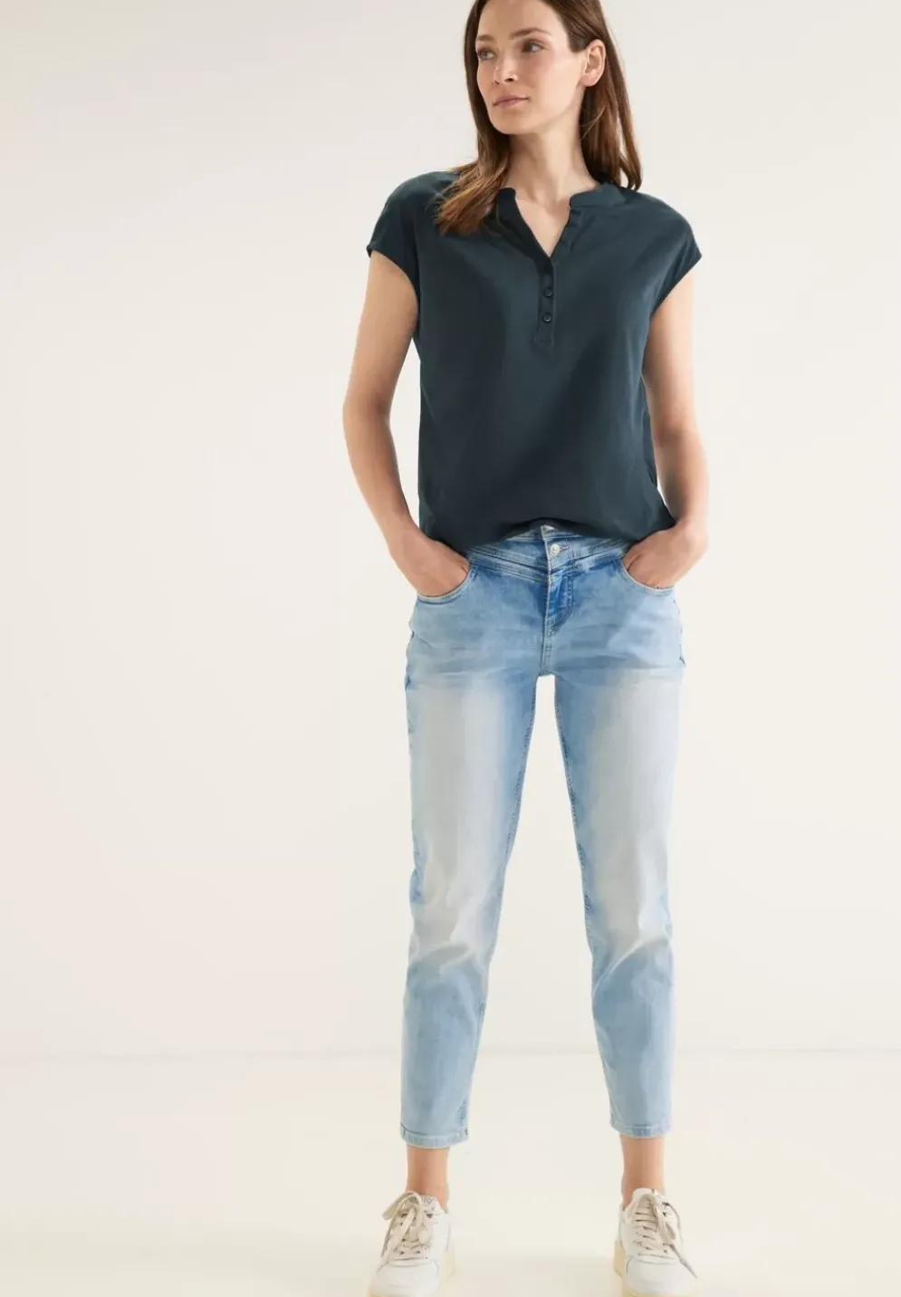 T-Shirt Mit Knopfleiste