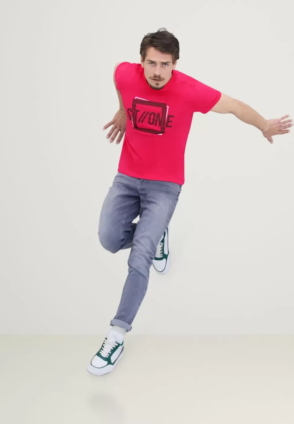T-Shirt Mit Logo Print