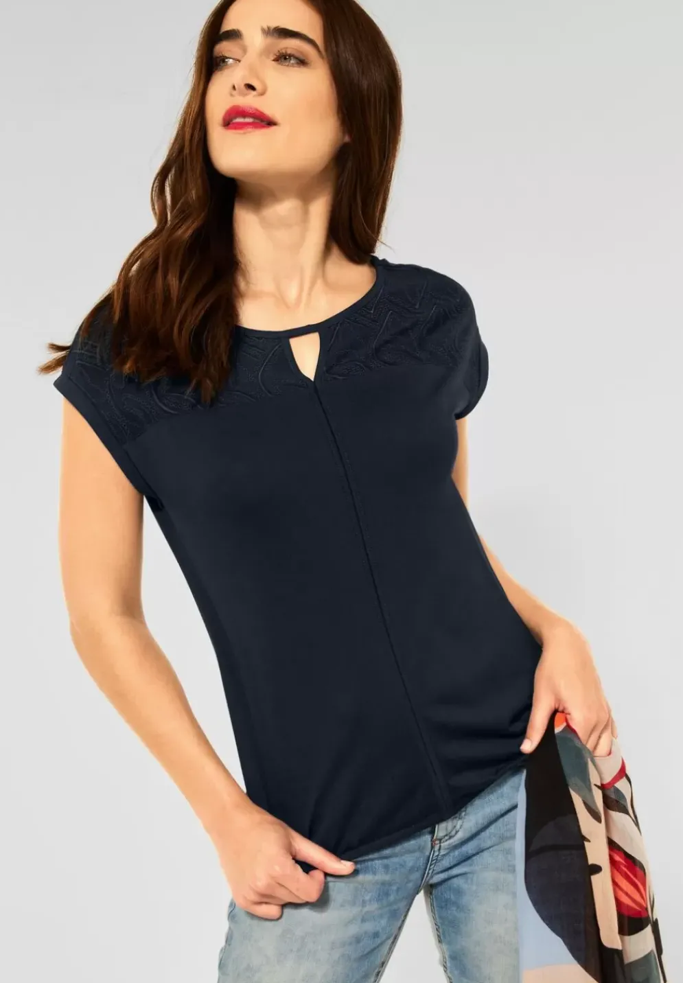 T-Shirt Mit Stickerei