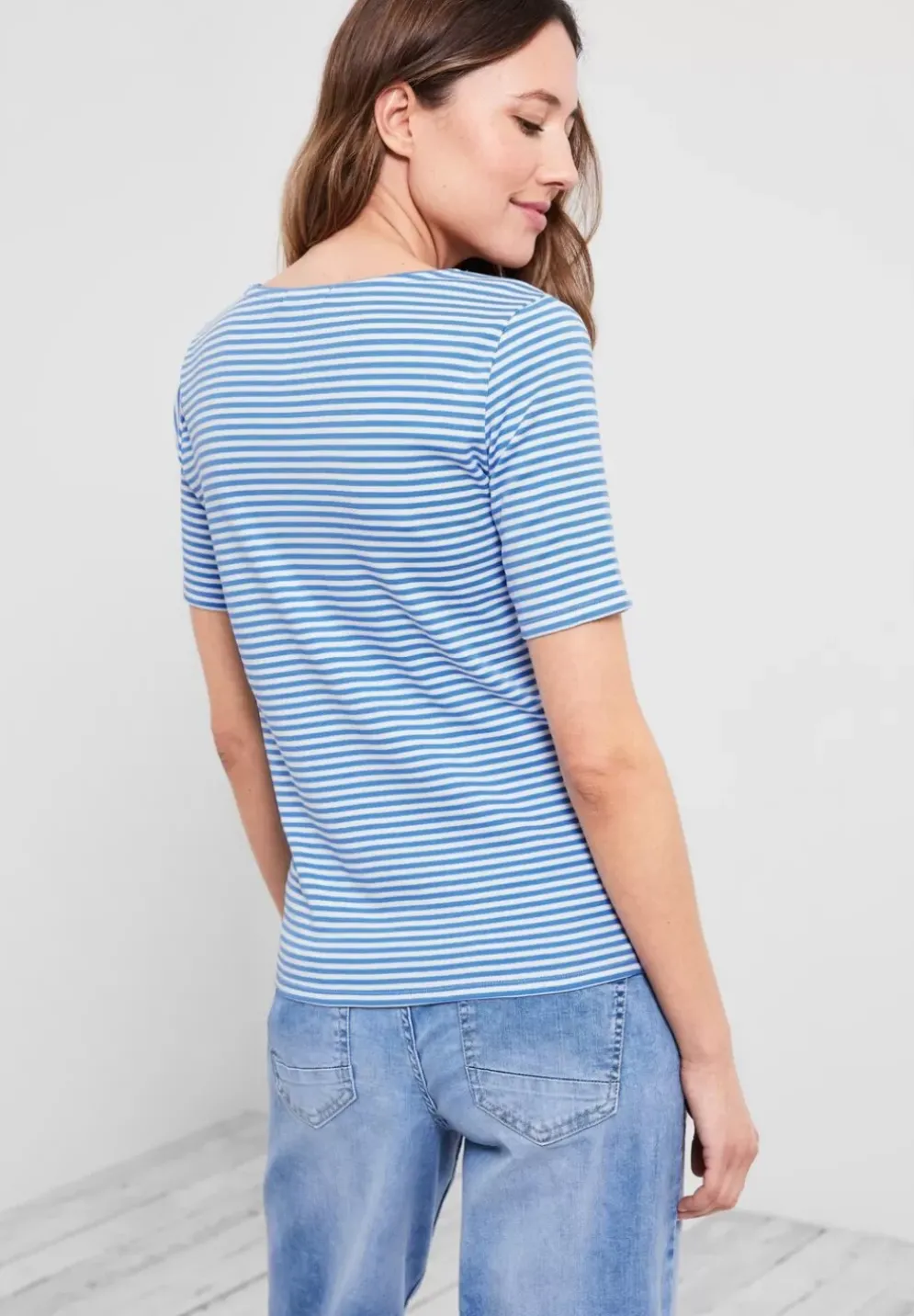 T-Shirt Mit Streifenmuster
