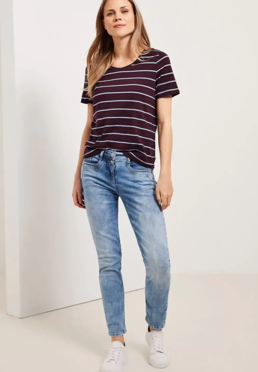 T-Shirt Mit Streifenmuster