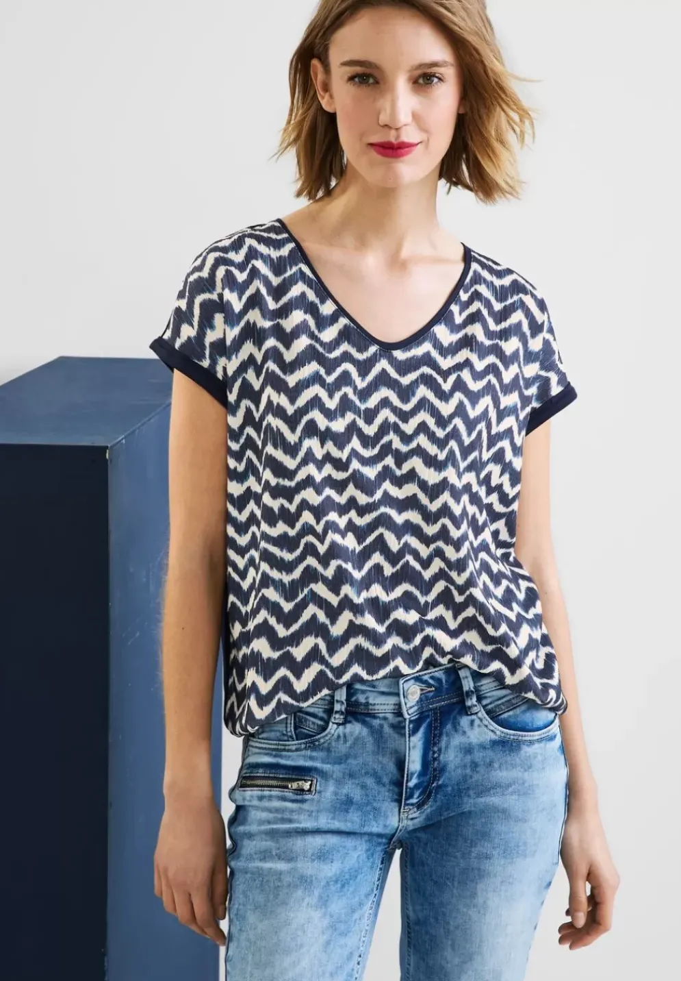 T-Shirt Mit Zick Zack Print