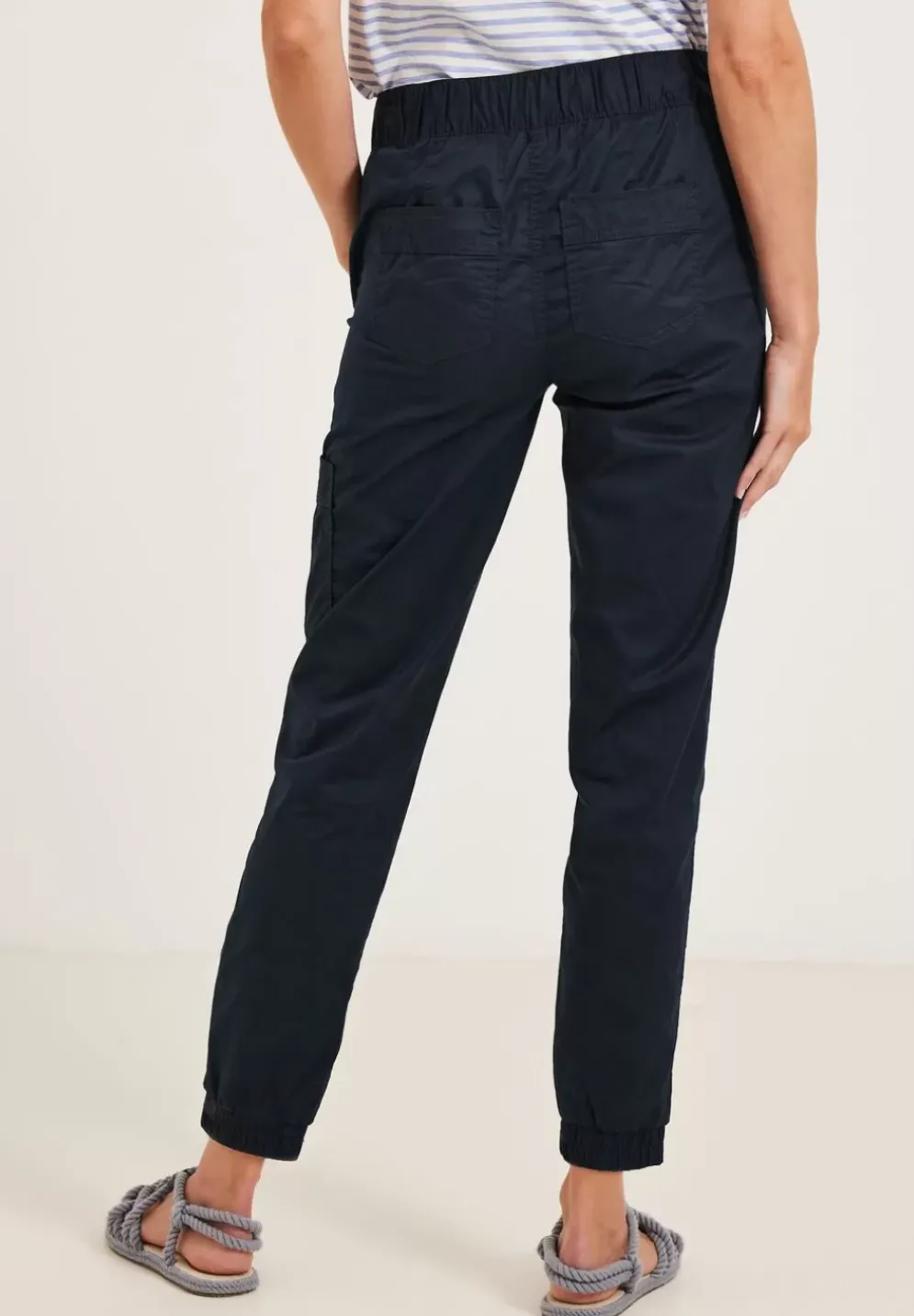 Utility Casual Fit Hose