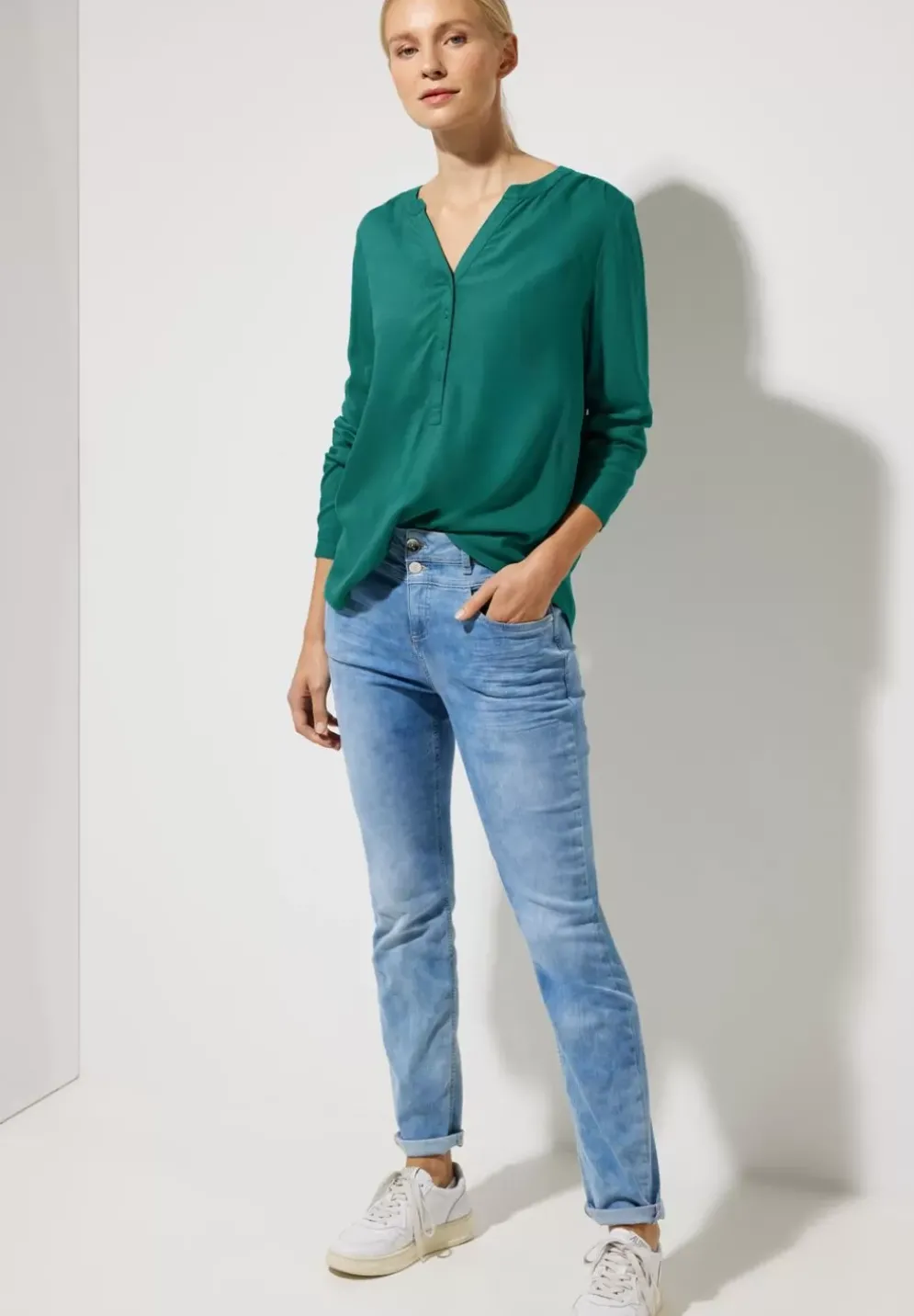 Viskosebluse In Unifarbe