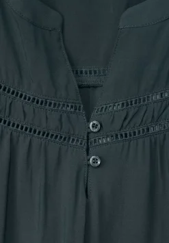 Viskosebluse Mit Hakeldetail