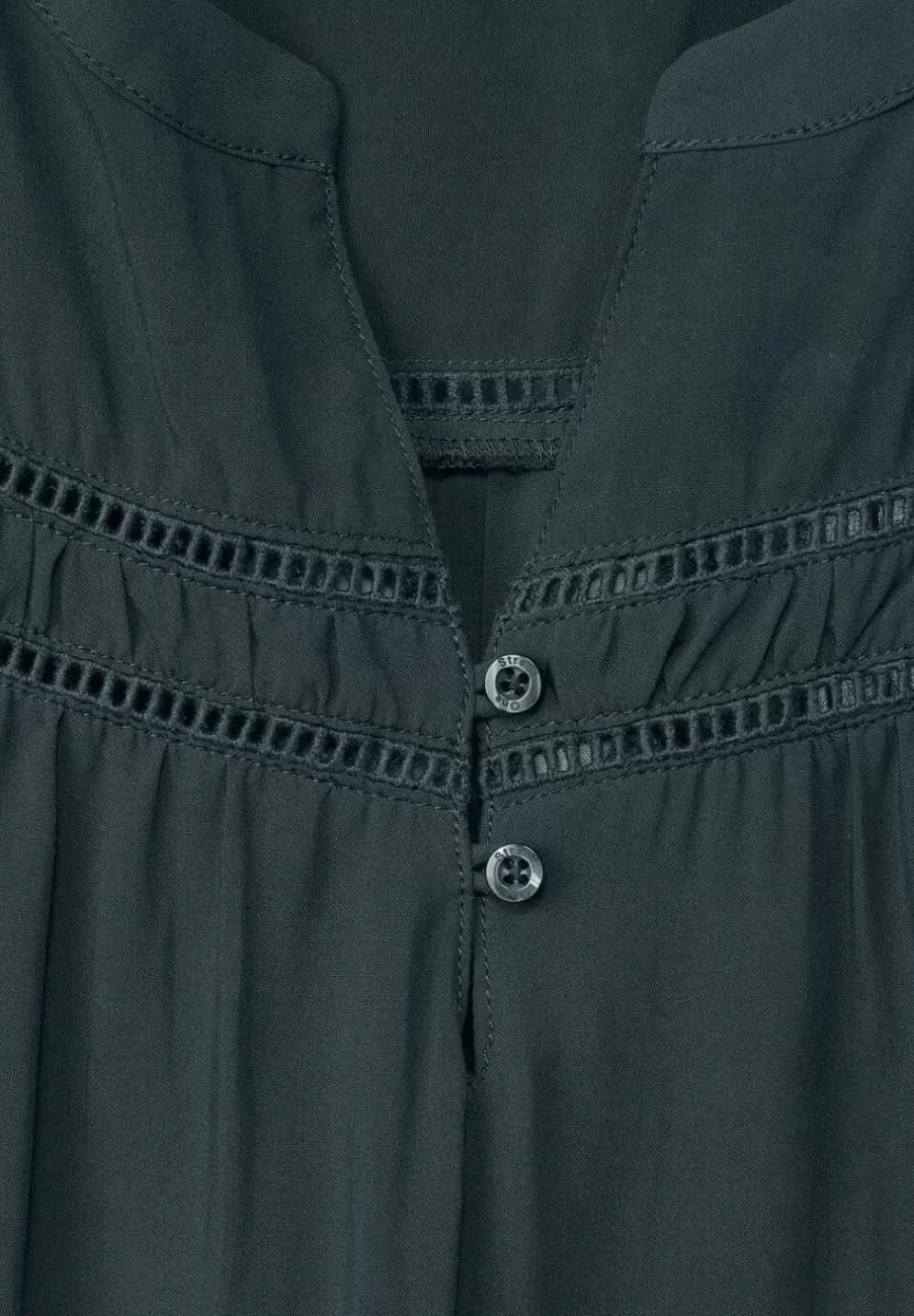 Viskosebluse Mit Hakeldetail