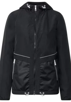 Windbreaker Mit Kapuze