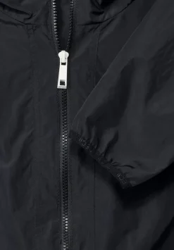 Windbreaker Mit Kapuze