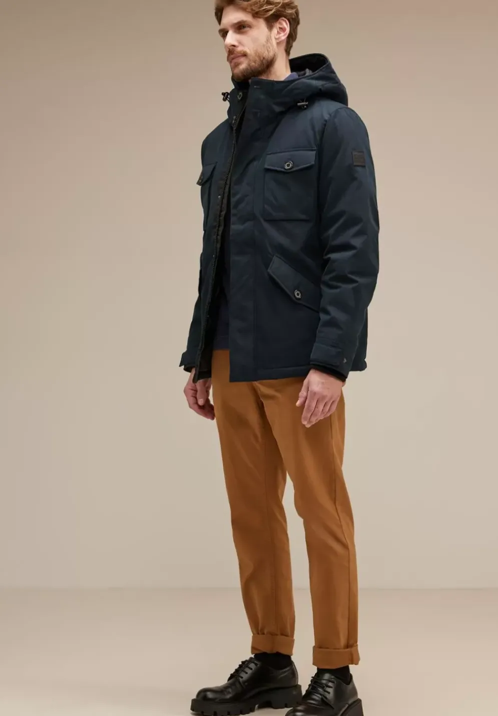 Winterjacke Mit Kapuze